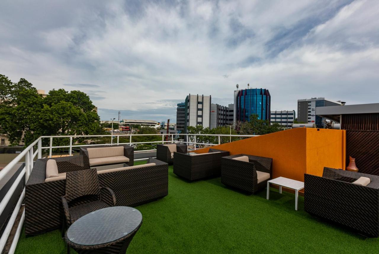 Airport View Hotel أكرا المظهر الخارجي الصورة